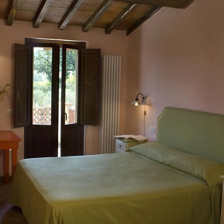 Aparthotel Borgo Le Capannelle Castel Ritaldi Pokoj fotografie