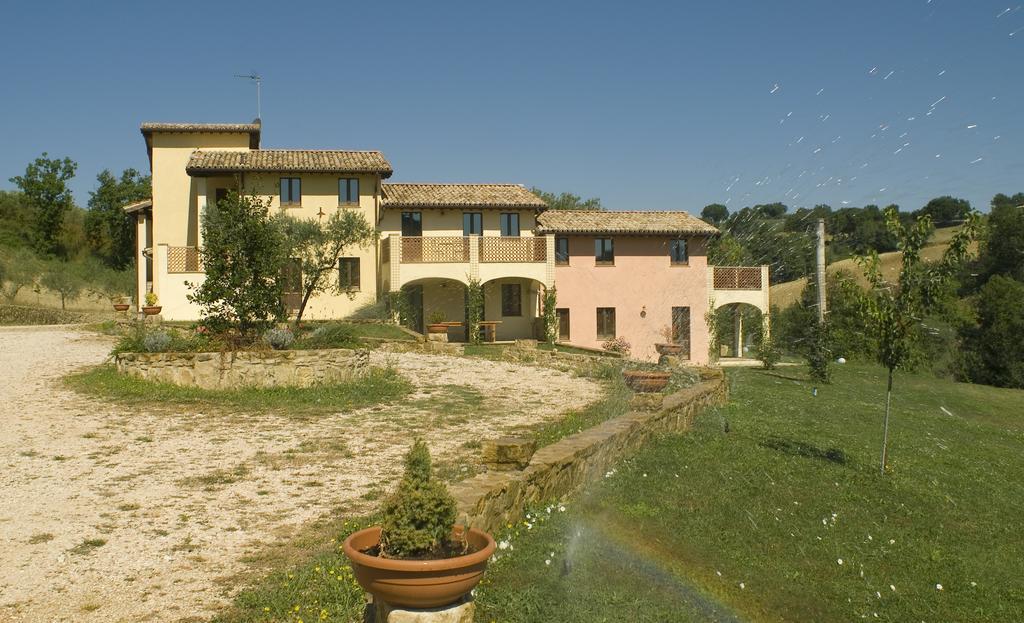 Aparthotel Borgo Le Capannelle Castel Ritaldi Exteriér fotografie