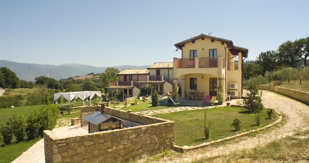 Aparthotel Borgo Le Capannelle Castel Ritaldi Exteriér fotografie