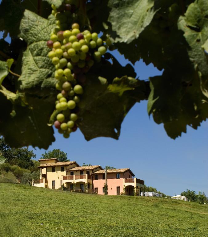 Aparthotel Borgo Le Capannelle Castel Ritaldi Exteriér fotografie