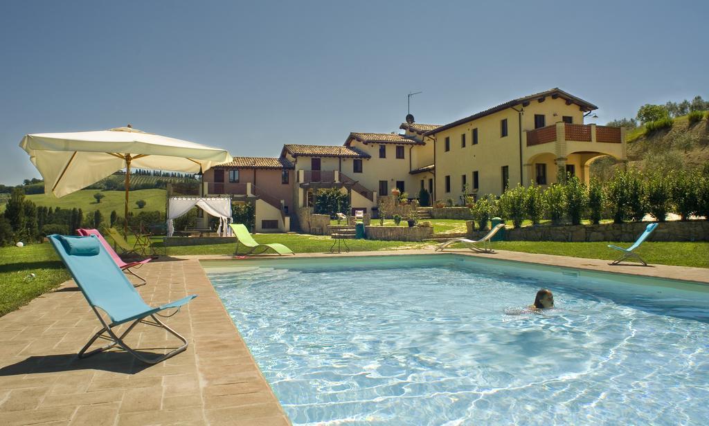 Aparthotel Borgo Le Capannelle Castel Ritaldi Exteriér fotografie