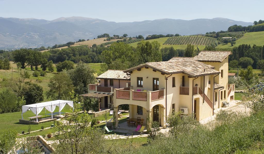 Aparthotel Borgo Le Capannelle Castel Ritaldi Exteriér fotografie