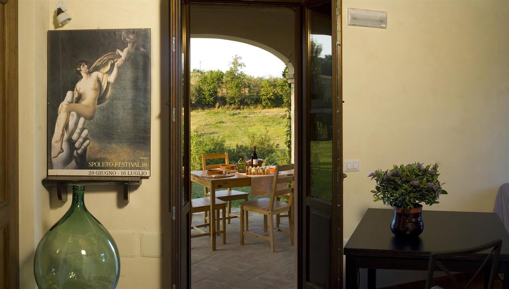 Aparthotel Borgo Le Capannelle Castel Ritaldi Exteriér fotografie